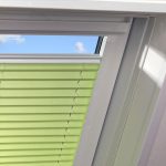 Sonnenschutz mit Plissees bei Dachfenstern